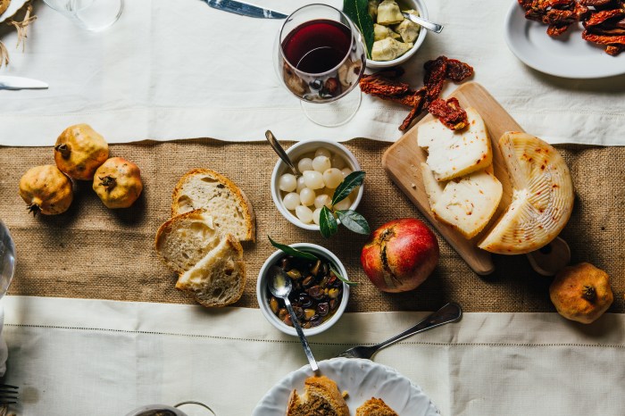 Street food tours around the world